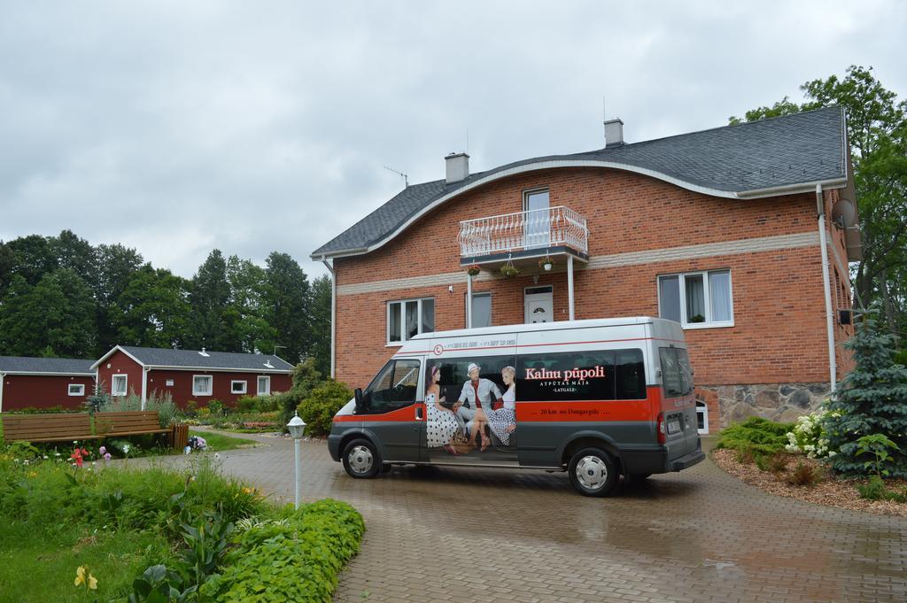 Šenheida Guest House Kalnu Pupoli מראה חיצוני תמונה